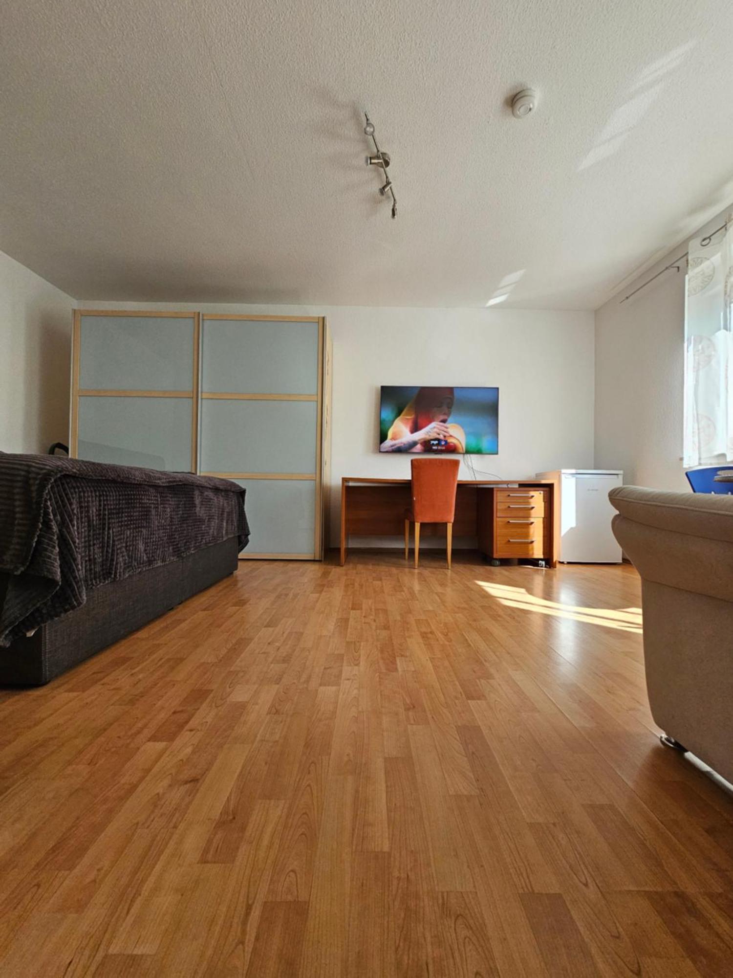 City-Close - King Bed & Free Garage Bayreuth Bagian luar foto